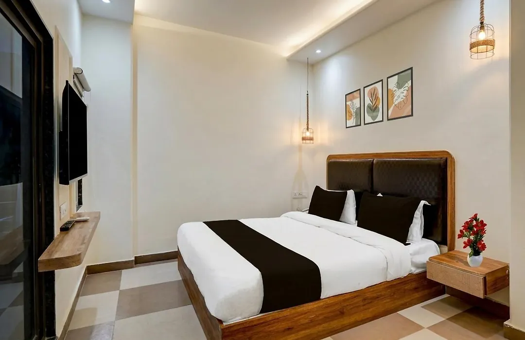 Collection O Vesu Surat Formerly Hotel Signature-1